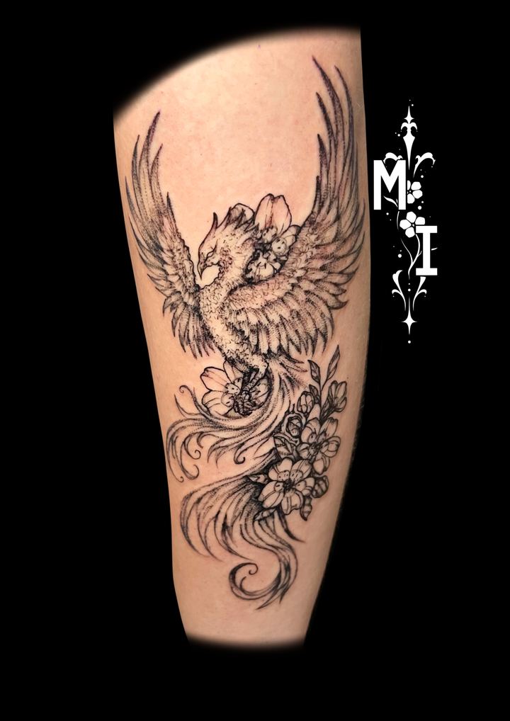 Tattoo von Luca: Phönix mit Blüten